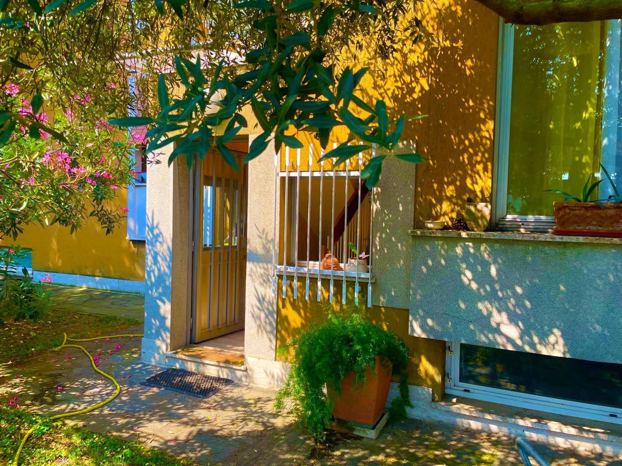 Appartamento Tra Monza E Milano Muggio Exterior photo